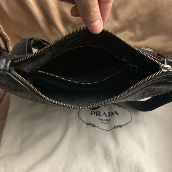 Prada Vitello Messenger Bag - Picture 6 of 15